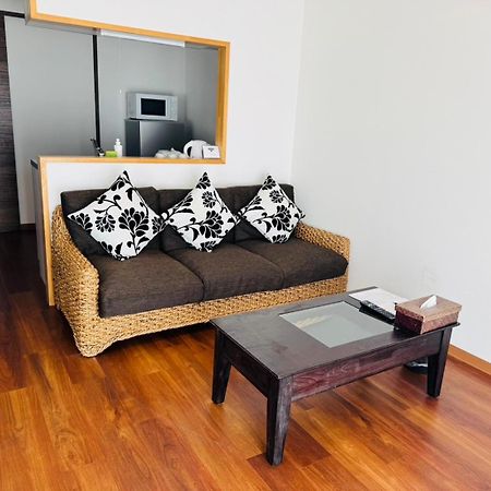 Hotel Ishigakijima 2020 Ishigaki  ภายนอก รูปภาพ